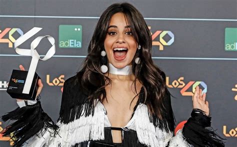 Camila Cabello comparte su primer desnudo en instagram